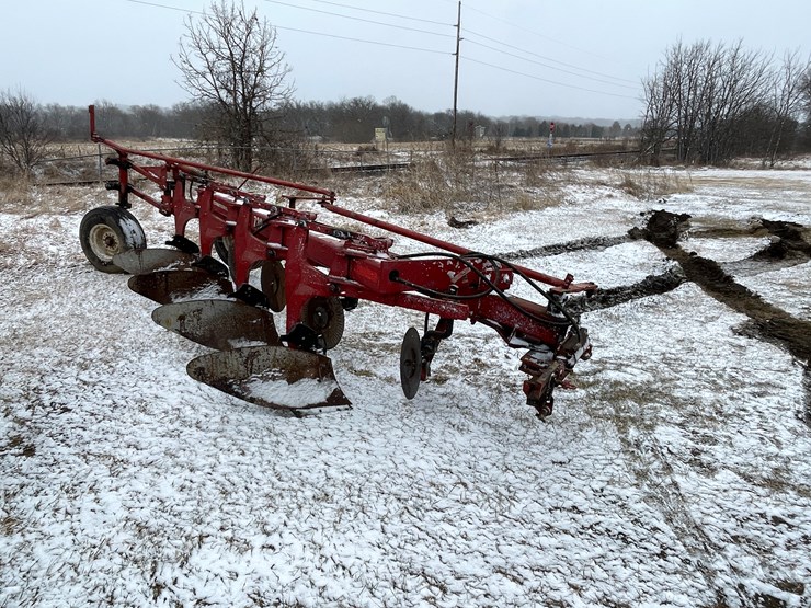 2004-international-720-image-3