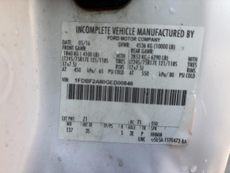 2016-ford-f250-xlt-image-16