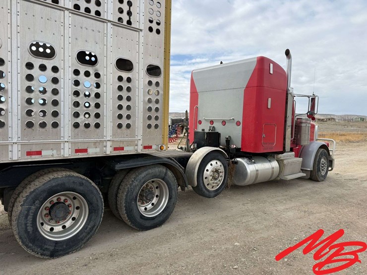 2013-peterbilt-388-image-5