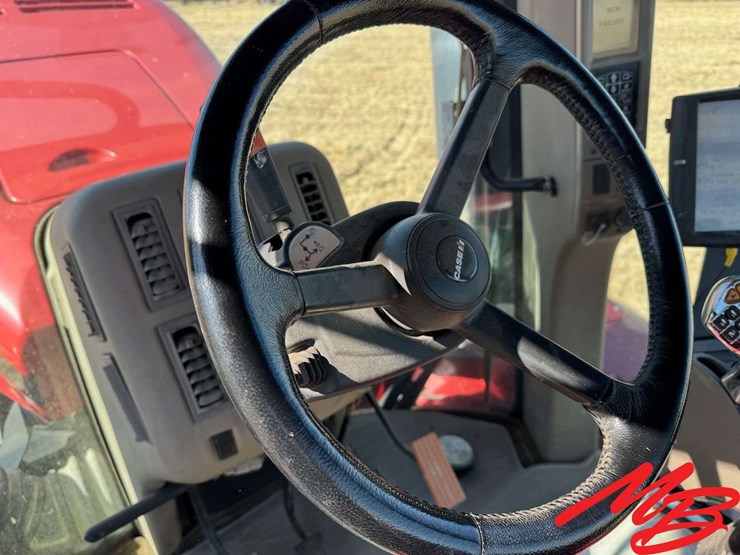 2014-case-ih-400-image-14