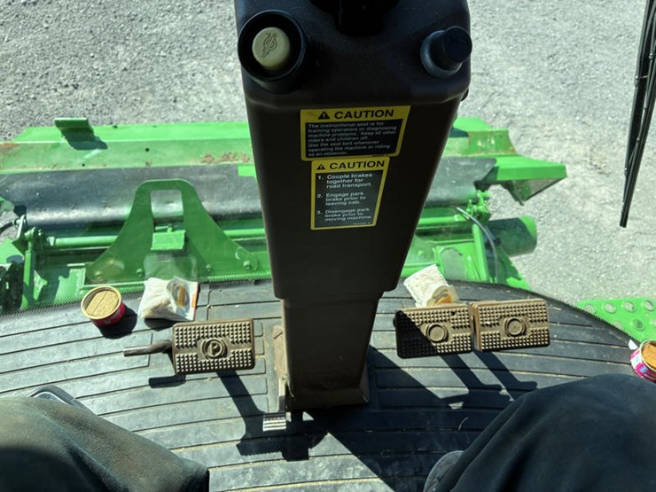 2005-john-deere-9660-sts-image-106