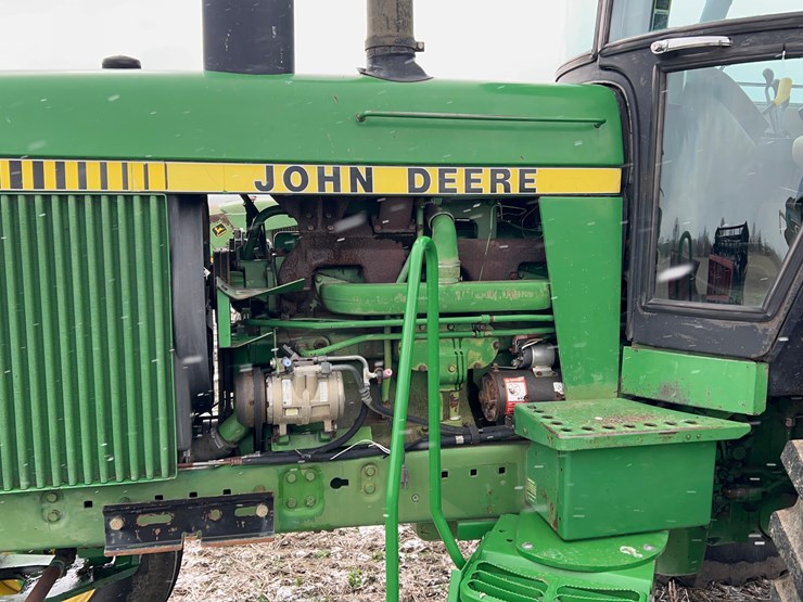 1983-john-deere-4450-image-34