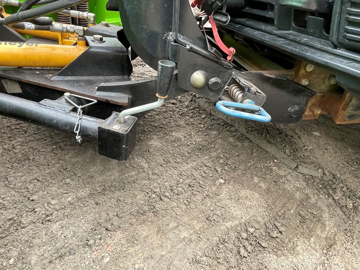 2020-chevrolet-2500hd-image-85