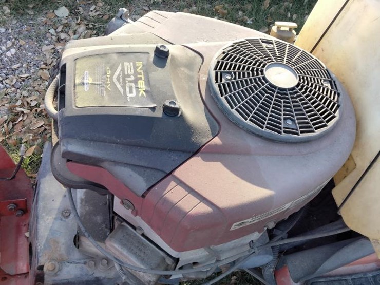 troy-bilt-super-bronco-image-8