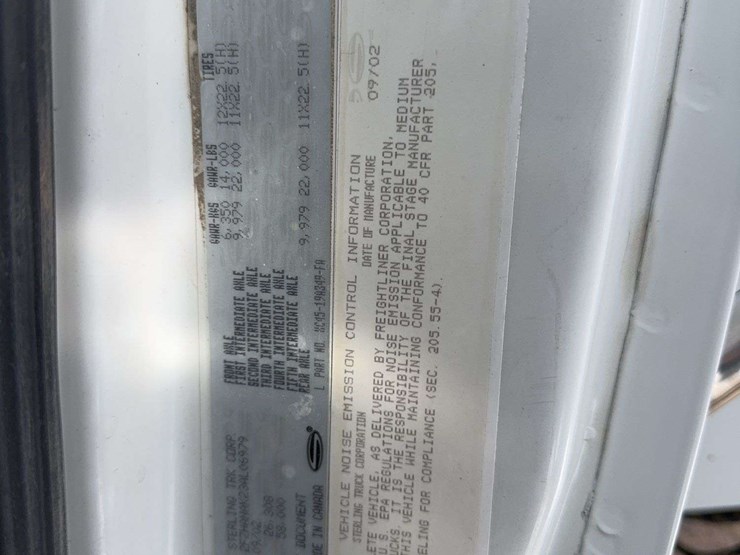 2002-sterling-m8500-image-30