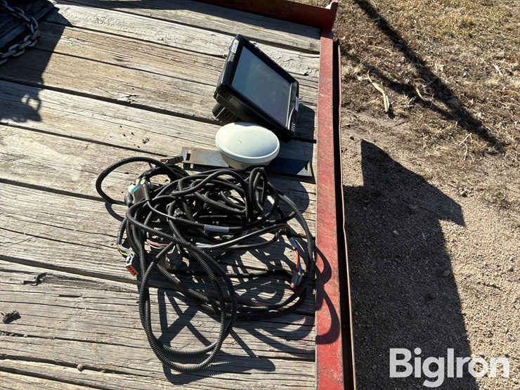 trimble-display-&-receiver-image-4