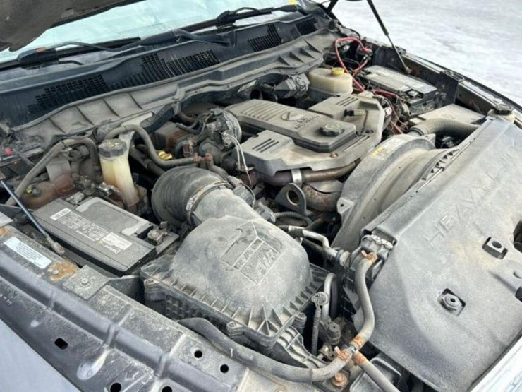 2014-ram-2500-hd-image-35