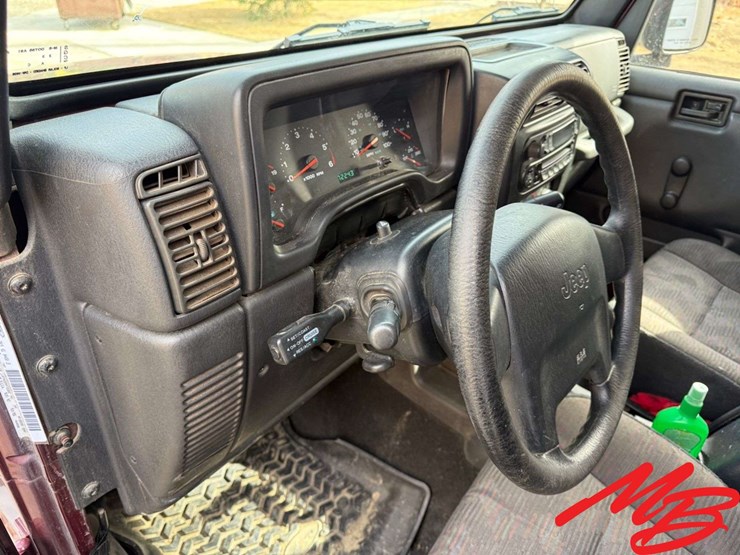 2004-jeep-wrangler-sport-image-31