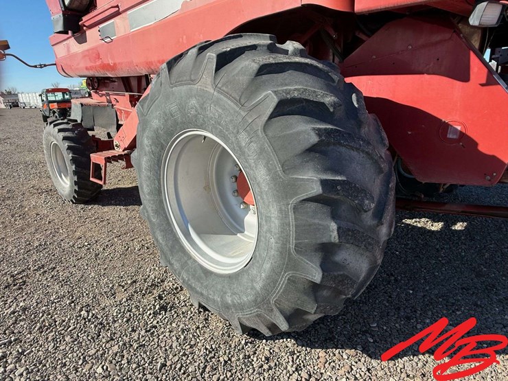 case-ih-2388-image-16