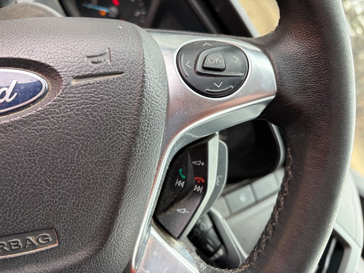 2015-ford-transit-image-13