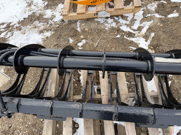 curved-log-grabber-image-9