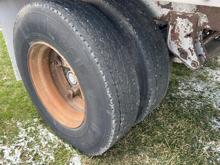 28'-single-axle-pup-trailer-for-storage-image-23