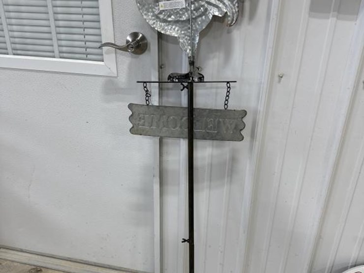 #95-•-rooster-welcome-sign-image-2