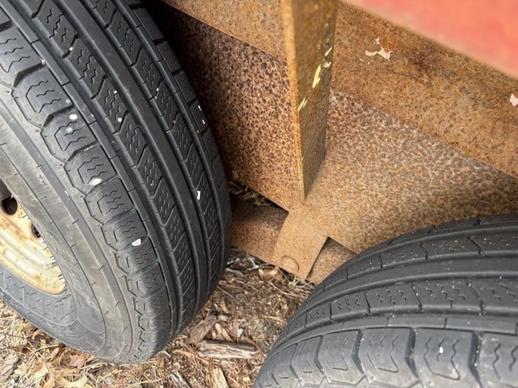 felling-16'-tandem-axle-trailer-image-9