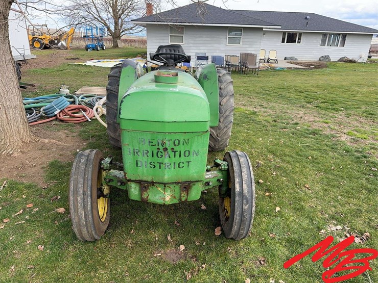 john-deere-2240-image-2