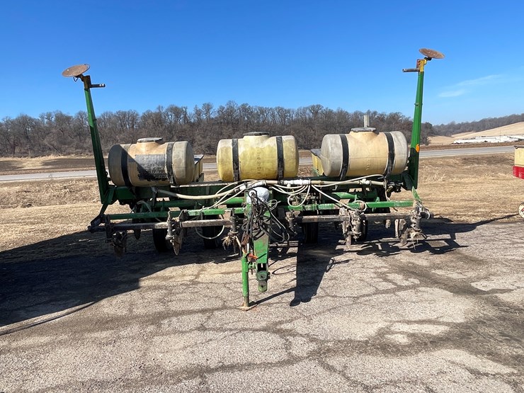 john-deere-7000-image-2