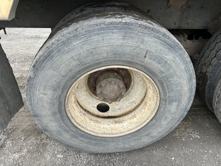 1994-ford-l8000-image-14