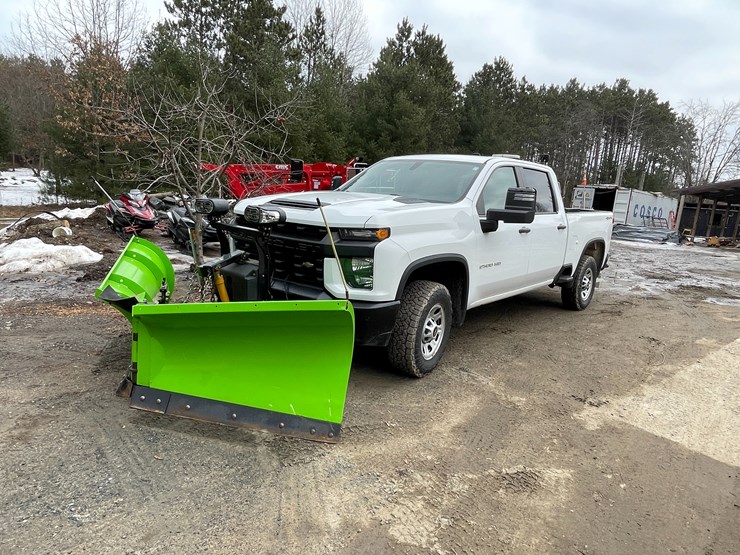 2020-chevrolet-2500hd-image-1