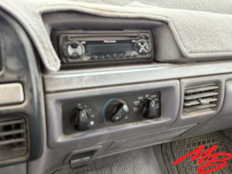 1995-ford-f250-image-18