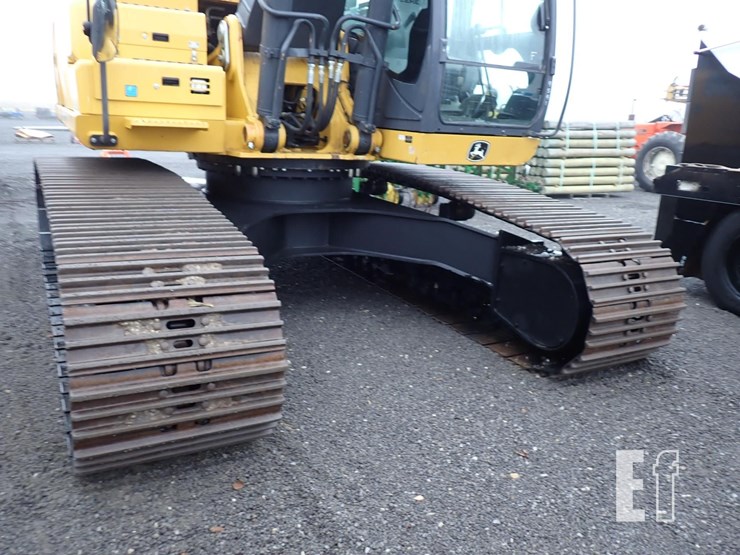 2016-deere-300g-lc-image-4