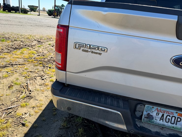 2017-ford-f150-image-15