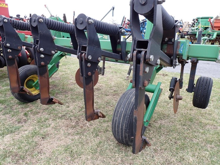 john-deere-2100-image-6