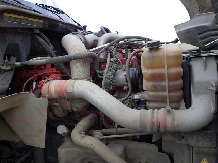 2016-international-prostar-image-25