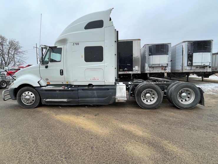 2016-international-prostar-image-9