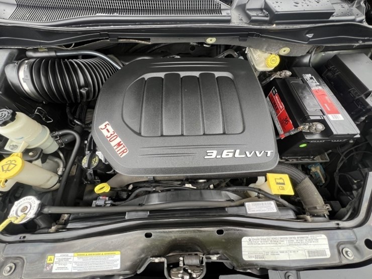 2012-dodge-grand-caravan-image-15