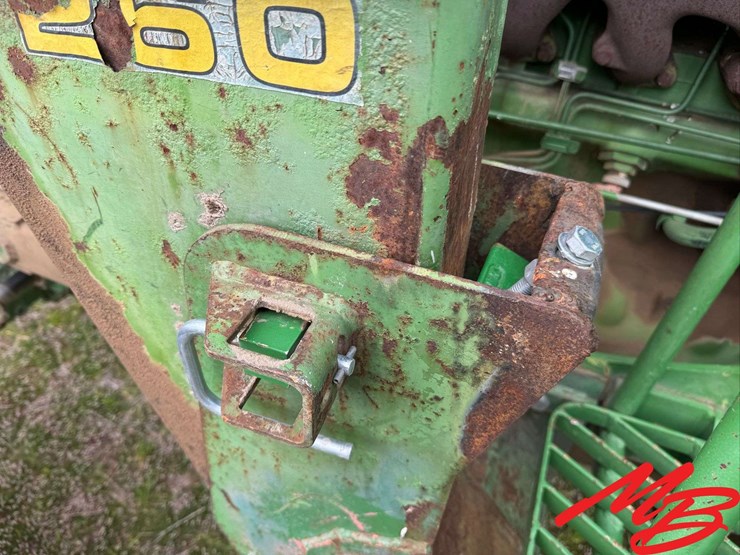 john-deere-2950-image-27
