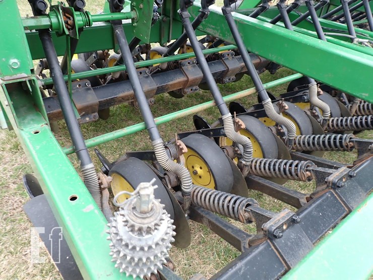 john-deere-750-image-6