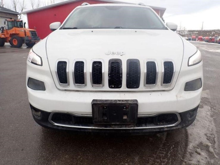 2016-jeep-cherokee-image-66