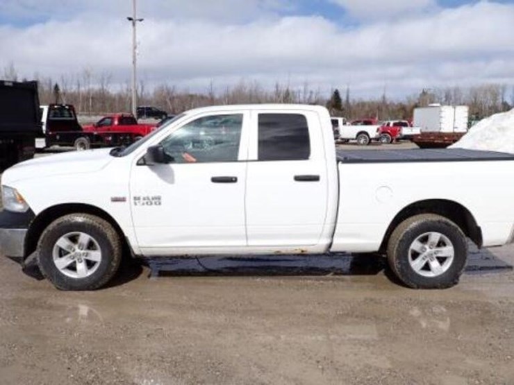 2018-dodge-1500-image-2