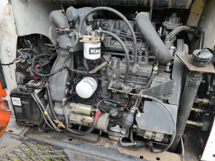 2014-bobcat-t870-image-9