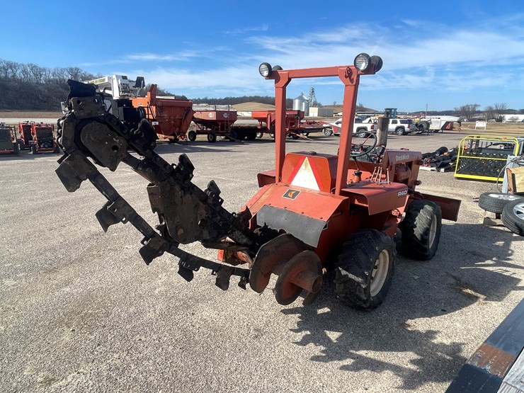 1975-ditch-witch-r40-image-5