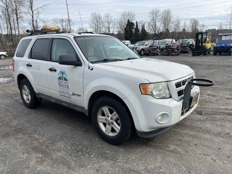 2012-ford-escape-image-2