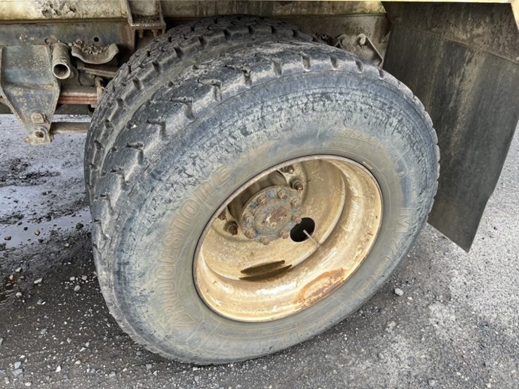 1993-ford-l8000-image-18