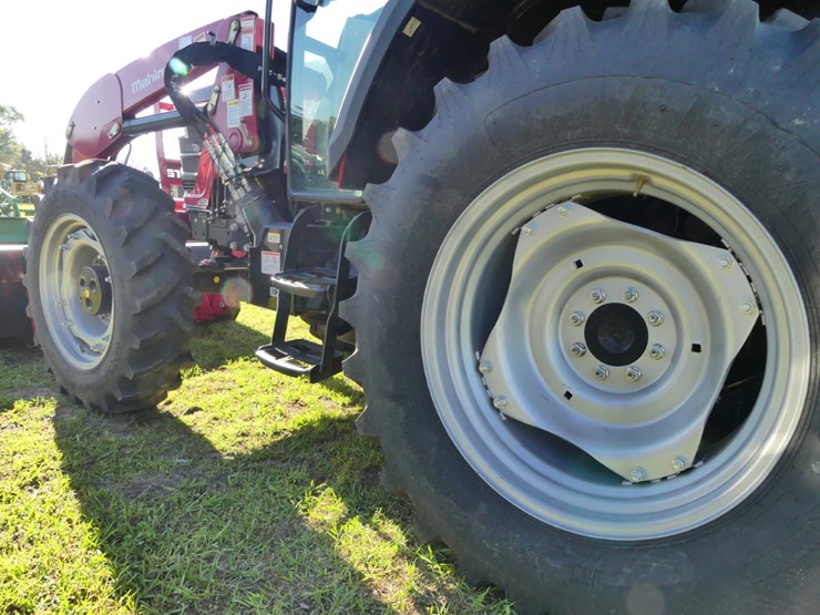 2020-mahindra-6075-image-7