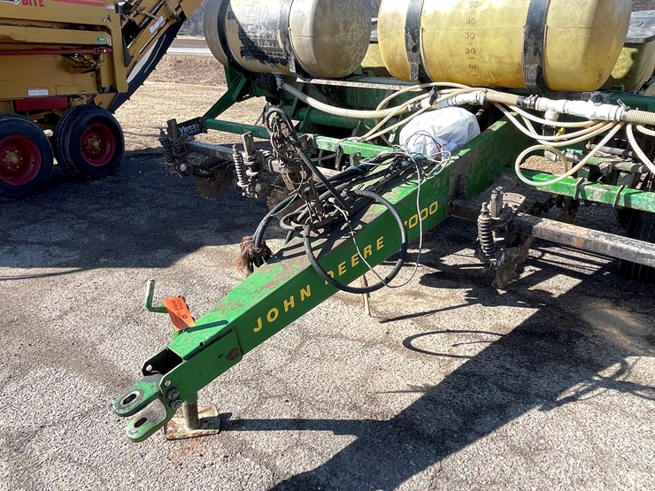 john-deere-7000-image-7