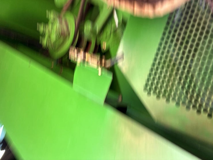 2005-john-deere-9660-sts-image-60