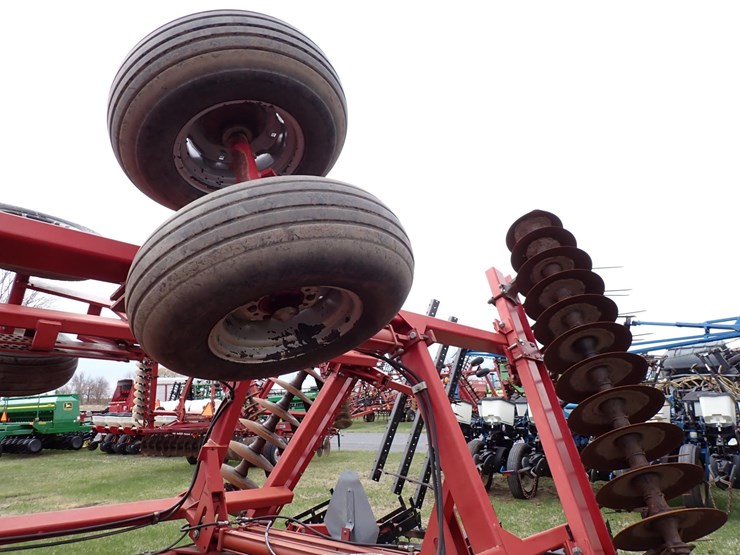 case-ih-3900-image-4