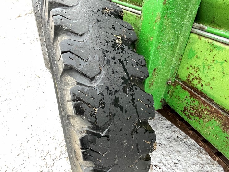 john-deere-680-image-14