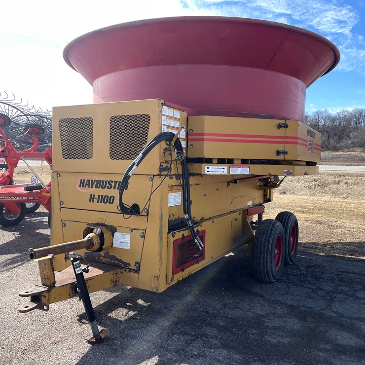 HAYBUSTER H1100