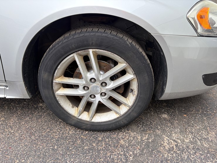 #1021-•-2014-chevy-impala-ltz-limited-(eau-claire,-wi)-(has-wi-title)-image-62