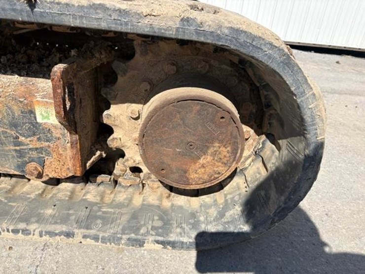 2017-caterpillar-305e2-cr-image-9