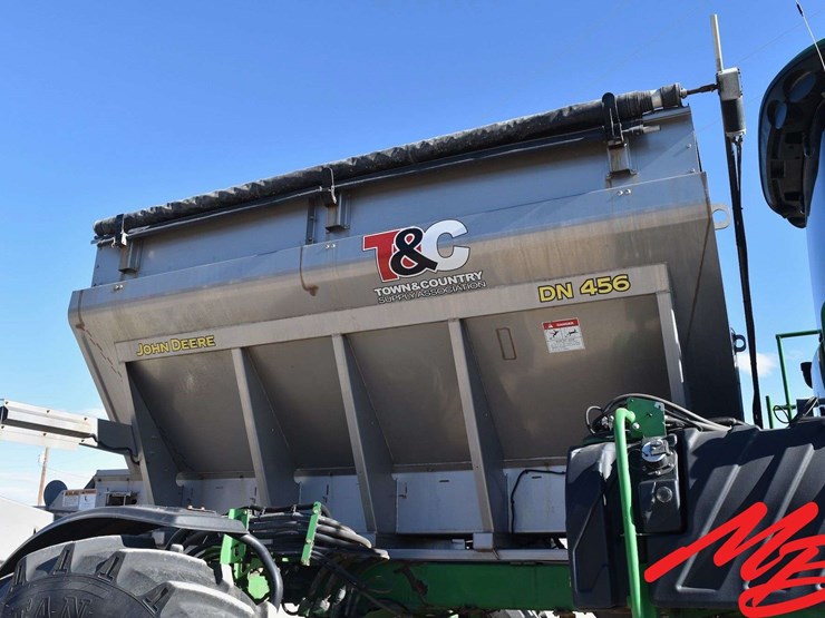 2018-john-deere-r4038-image-32