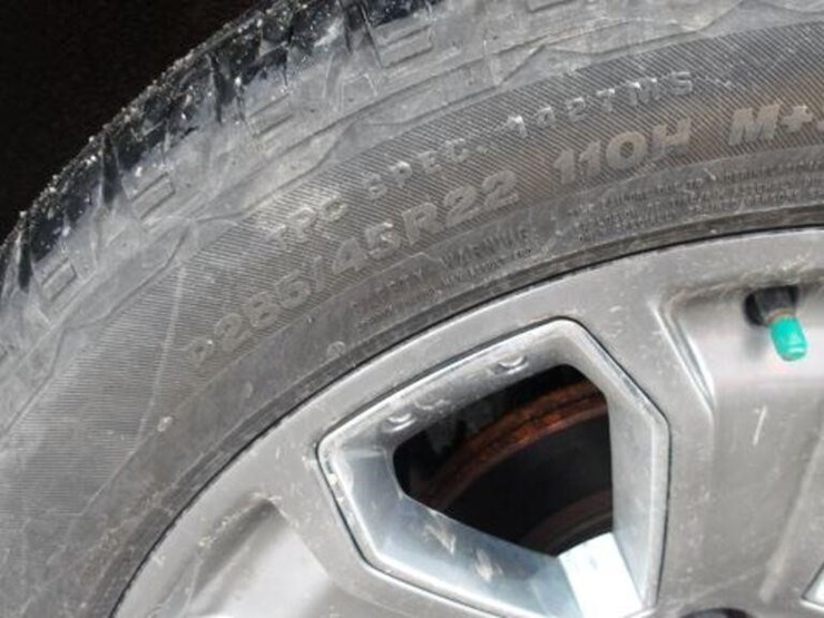 2016-gmc-yukon-denali-image-106