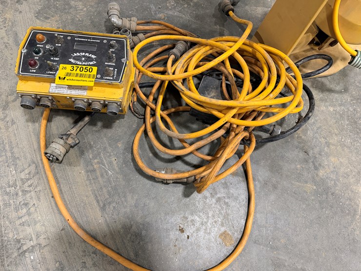 #37050-•-**-spectra-precision-laser-plane-w/control-system-image-2