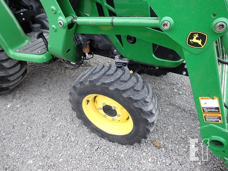 2021-john-deere-3038e-image-5