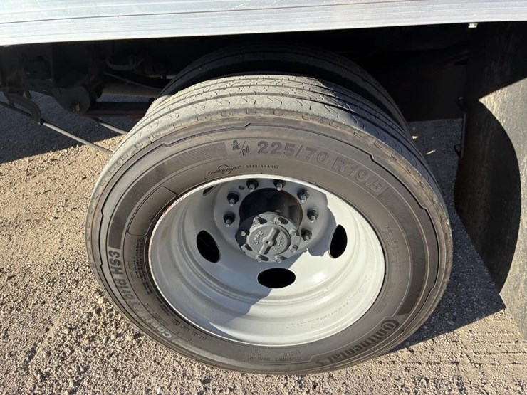 2022-ford-f450-xl-image-7